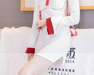 BoBoSocks袜啵啵 – 稚予高清写真：深灰丝下的都市探险