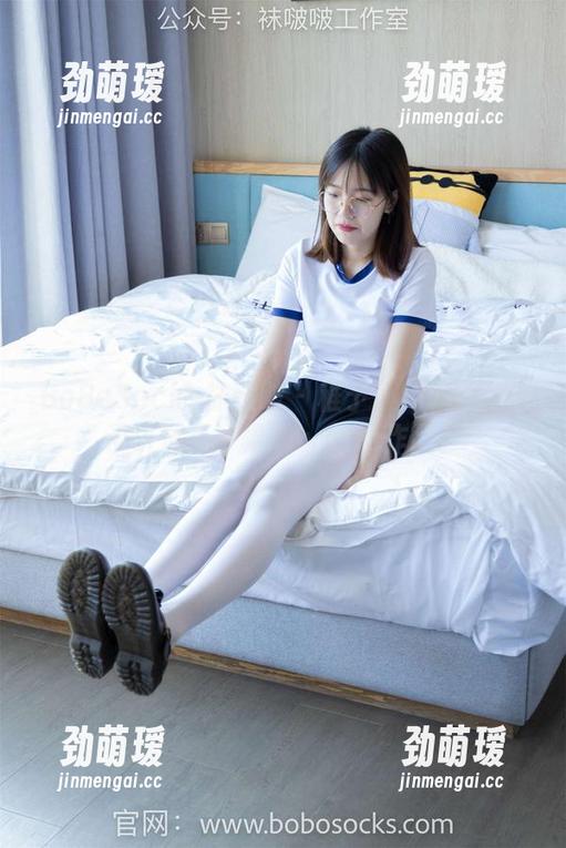 BoBoSocks袜啵啵-稚予 BoBoSocks袜啵啵 - 稚予:用Vans鞋子讲述了一幅Cryptic作品!