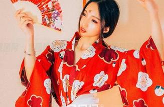 GIRLT果团网 – 套图碰到黄歆苑，跟比基尼搭配得像是故意在撩人。