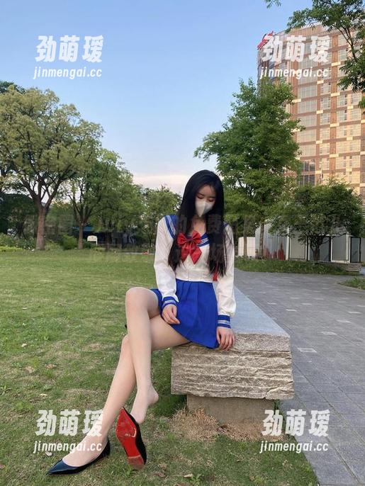 微密圈 - July芝岚的免费图集：女王范儿屡屡致敬，这气场贼硬！