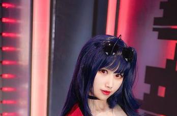 职业装图册：KaYa萱的“职场新秀”扮演指南！