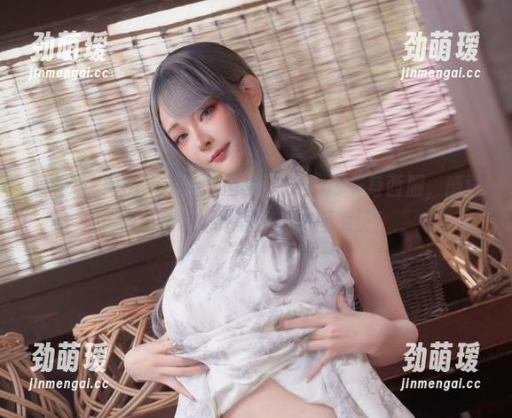 Machi马吉 职业装×Machi马吉:只不过是cos一身西服,感觉自己能拿个总裁奖,有图为证!