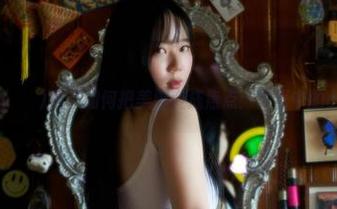 MyuA(뮤아)教你如何把美脚变成焦点：写真中的小心机！