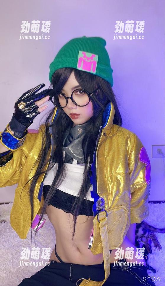 PoppaChan PoppaChan校服图集:看她如何把制服穿出新花样的妙招!