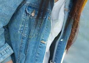 TuiGirl推女郎 – 办公室里的陆瓷，分享一下心思，随意又透出小情调。