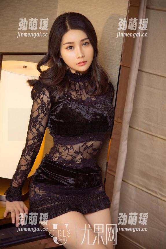 UGirls尤果网 - 高清校园风，王语纯的校服合集，可以说是满满的青春回忆。