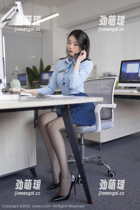 Xiuren秀人网-FoxYini孟狐狸 Xiuren秀人网 - 在线猛拍,FoxYini孟狐狸的高清裸足,一种别样的吸引力