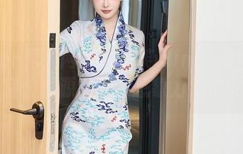 Xiuren秀人网 – 小泡芙winna和她的教室：资源满满，想象力无止境