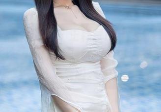 Xiuren秀人网 – 王梓童Doirs这样穿礼服，果然美图真不是吹的，可以为壁纸争宠啦。