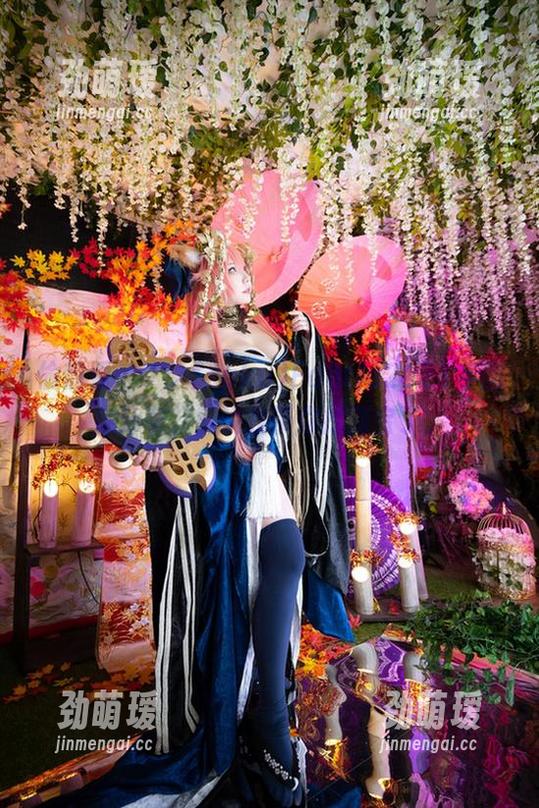 偷偷看，サク(saku)Fantia2021年图库分享，别说我带你挖到宝了。