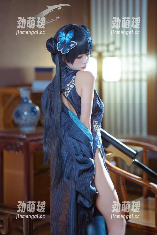 三无人型 是戒指还是白丝?三无人型的写真里藏着层层意思