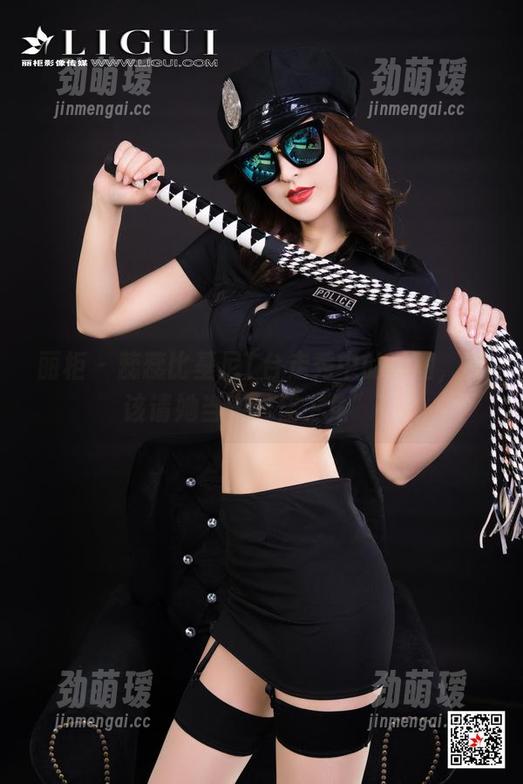 丽柜-蕊蕊 丽柜 - 蕊蕊比基尼T台走秀中的美图,真该请她当“最佳主角”!