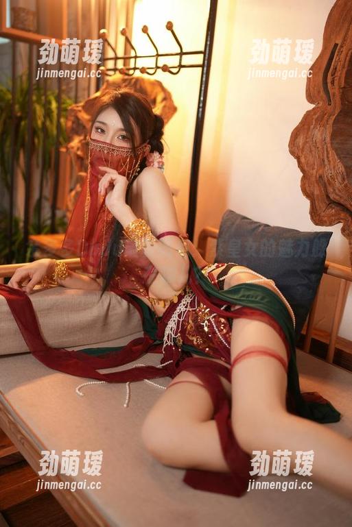 余多多Dudu 余多多Dudu最新图包:紫皇女的魅力躲在哪儿?