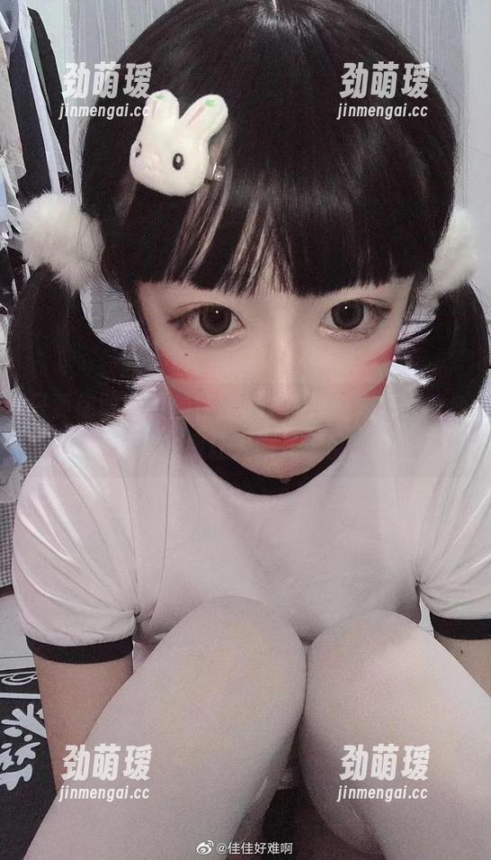 只要你敢看，佳佳酱ovo的高清写真集，36套多到让人眼花缭乱。