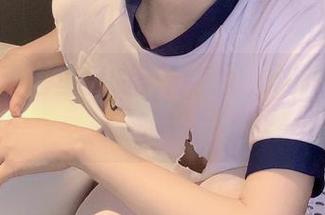 倦倦喵图包里藏的天台视角，闪烁着叛逆的光