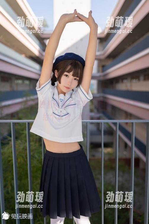我在兔玩映画的索尼子写真面前，要不要给个点赞，真纠结。
