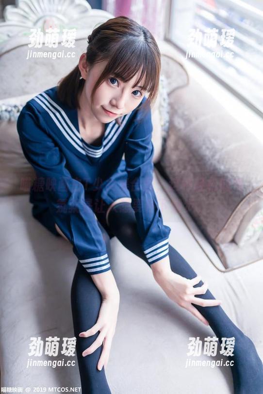 喵糖映画 喵糖映画白T少女集合图,这种轻松的气氛就是让人想要停下脚步。