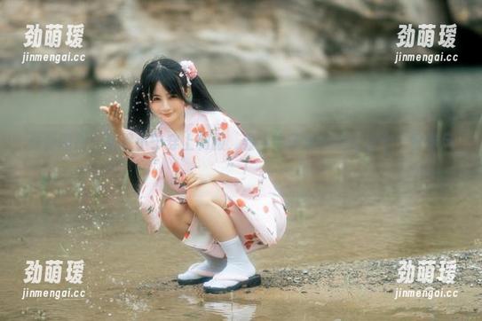失眠小宁 最新图册:失眠小宁穿上和服,看牛牛子怎么搞定这个“日本风”!