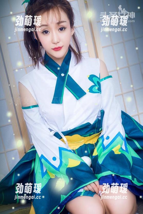 头条女神 - 这不就是蔡楠的和服美图吗？好想要一整天！