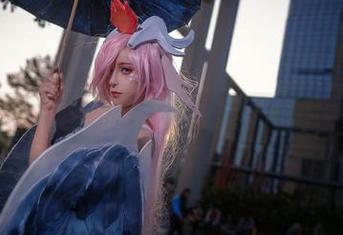乳制品vs定制:奶狮不咬人与玉藻前的写真争霸赛