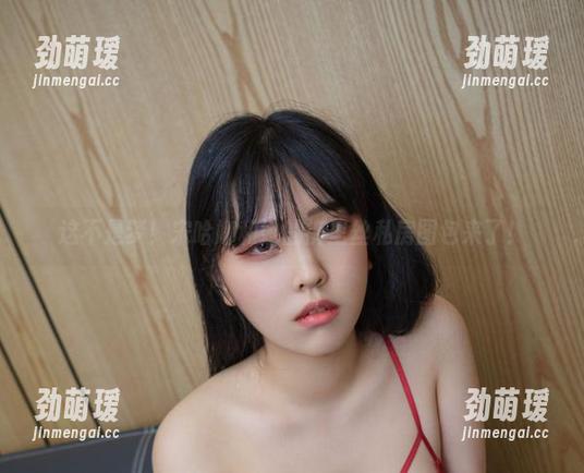 这不是梦！宋哈娜和她的裤里丝私房图包来了！