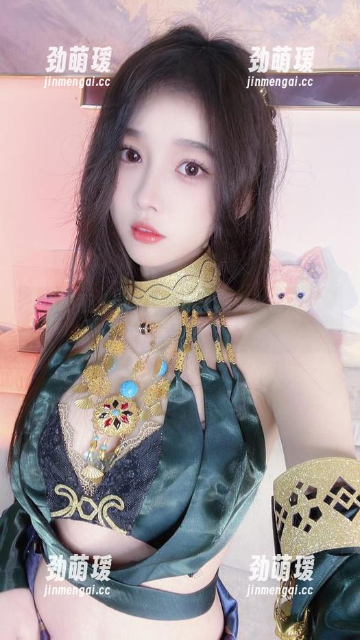 小小奶瓶儿 小小奶瓶儿的生日私拍:仙女兔也来蹭热度了!