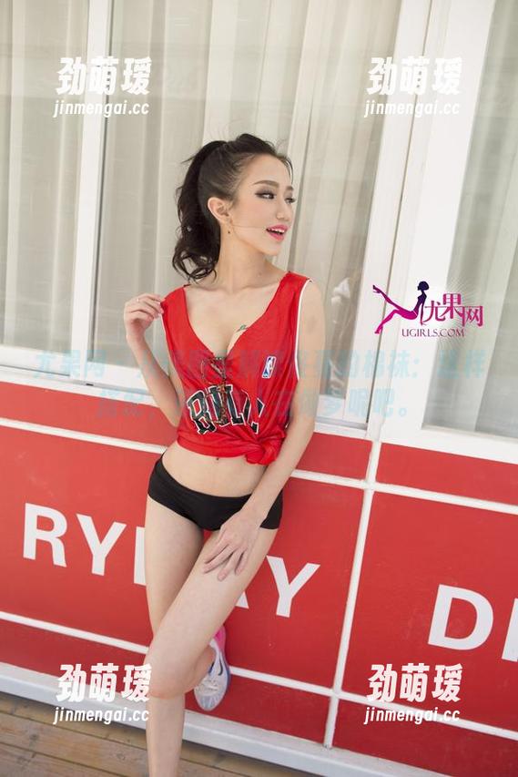 尤果网-佟蔓 尤果网 - 从美图里解读佟蔓的棉袜:这样搭配,还是有人在做梦呢吧。