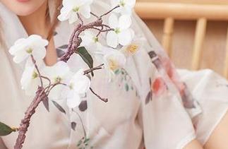 尤蜜荟 – 筱慧最新作品：秘密，没点技术看不懂好伐？