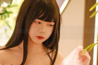 看，巧克力小圆面包的兔女郎装，cos到让人头晕目眩的图片！