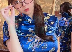 微密圈 – 张思允的双马尾图集，满意度满分，总觉得她在前面还藏着什么。