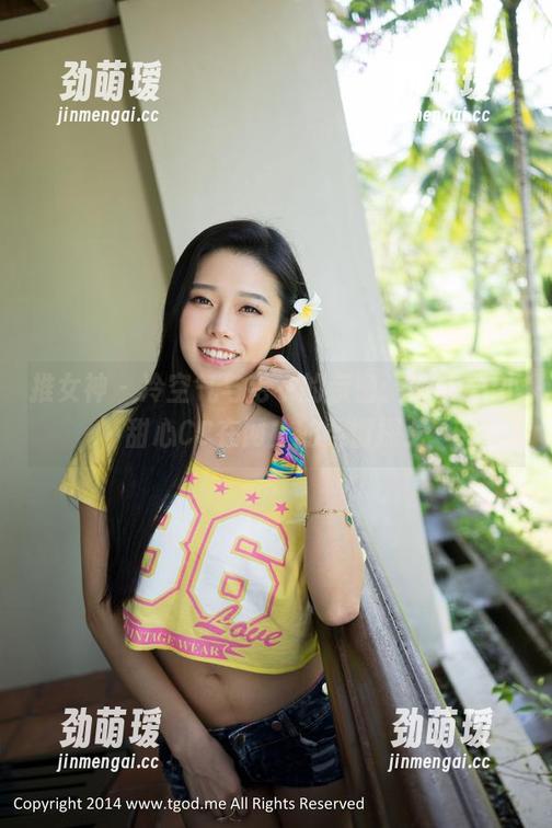 推女神 - 冷空气与毛衣的亲密：Sugar小甜心CC在网上的柔情探戈