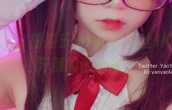 图包刷新，摇摇乐yoyo的黑丝JK制服，汗颜的诱惑感。