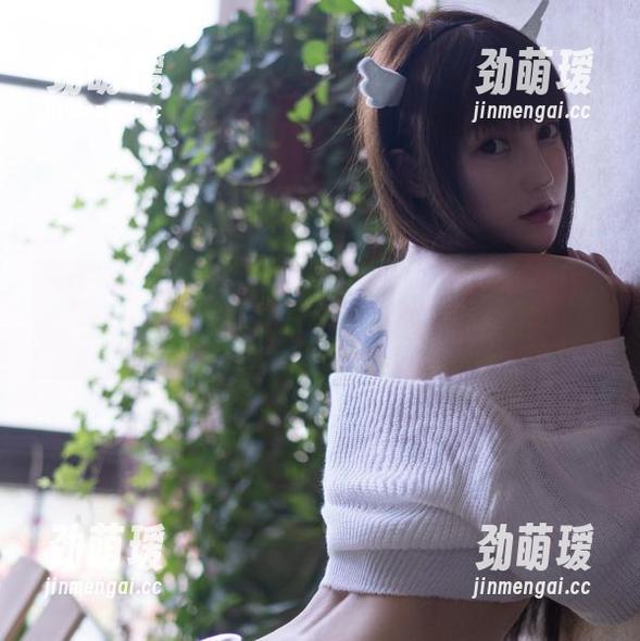 星野咪兔 想搬到星野咪兔的运动私拍合集里的那股子活力吗?努力、转圈…然后摔倒!