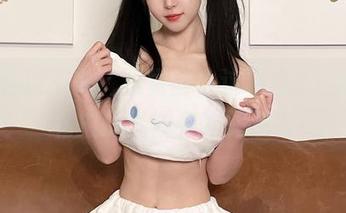 图片看过不少,总觉得,这晕崽Zz的夏天私拍跟气候有啥关系?