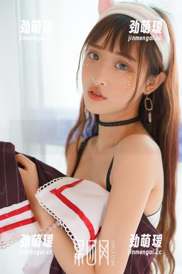 果团网 - 今天的主角是little贝壳喵，她的连衣裙合集等你分享！