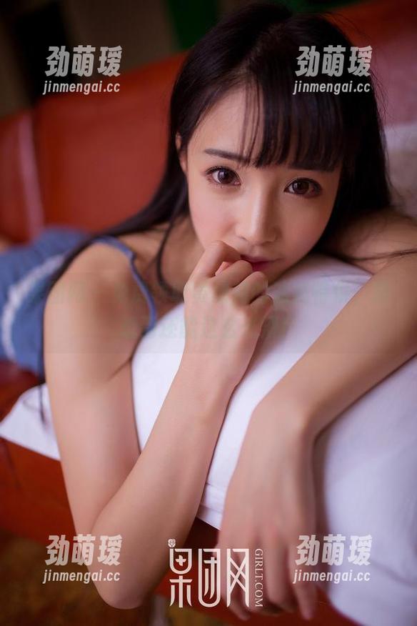 果团网-黄歆苑 果团网 - 免费领取黄歆苑的油亮特供,没想到还能这么光滑!
