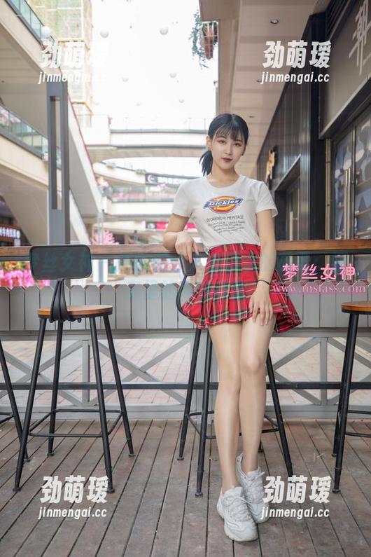 梦丝女神-苏柔 梦丝女神 - 清晰到让人流口水的苏柔:厨房里的高清奇迹