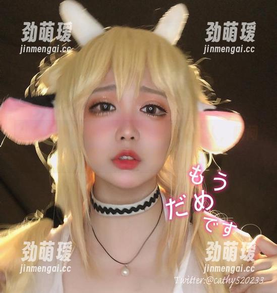 椒妮佐仁 黑丝图包的椒妮佐仁实在是太迷人,瞬间让我想到了春天的阵阵风。