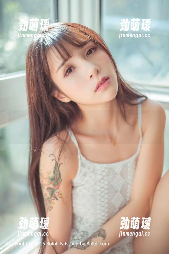波萝社 - 哎呀，王语纯又来了，最新JK制服私拍，看到美图我自愧不如啊！