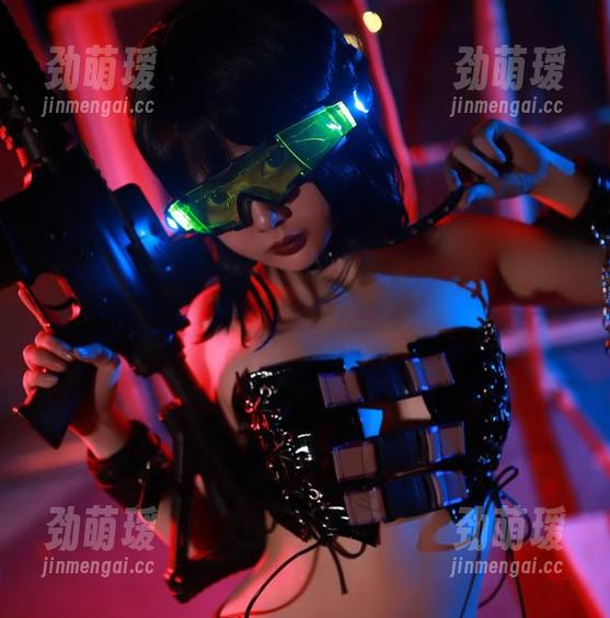 浴室黑丝里藏着的cos小秘密，炸蛋Boom为什么这么敢？