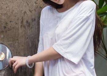 爱蜜社 – 不拿套图,才是summerloss?来,下载一下这位“夏正正”的女孩吧。