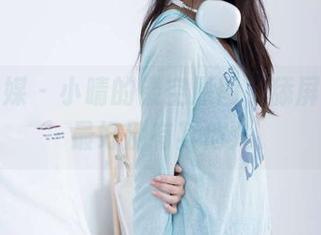 物恋传媒 – 小晴的镂空原图，舔屏的时候最好别有其他人