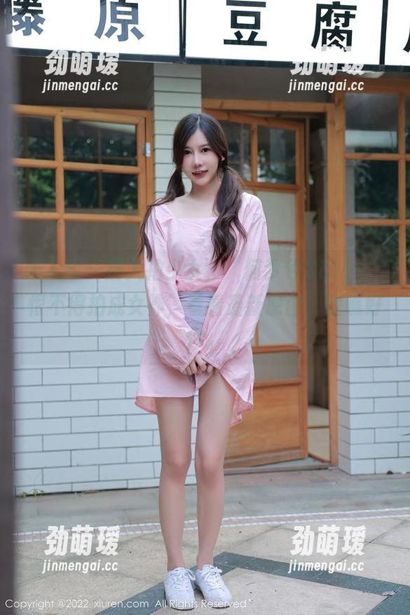 秀人网 - 别人拍少女，“何梦兮Stacy”恨不得拍成女神，看看最新原图，我瞧好你。