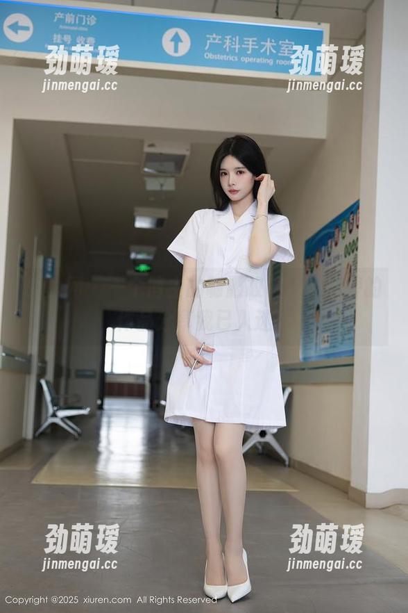 秀人网-刘婷婷 秀人网 - 一个博主的制服故事,刘婷婷的作品分享我已入迷!