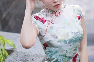 秀人网 – 看，看这毛衣——大琪琪Emily的福利写真，有种不知名的吸引力！