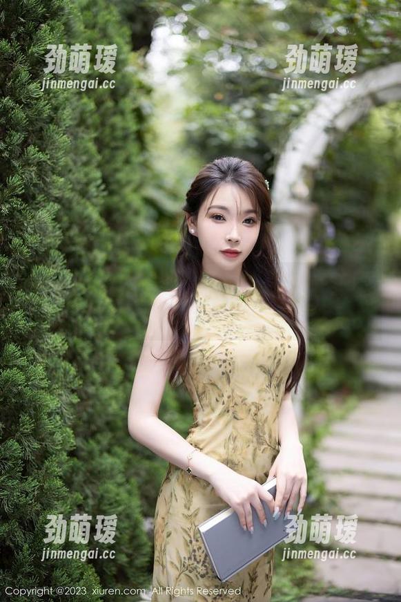 秀人网 - 免费原图，奶酥学姐来教你如何‘打卡’！