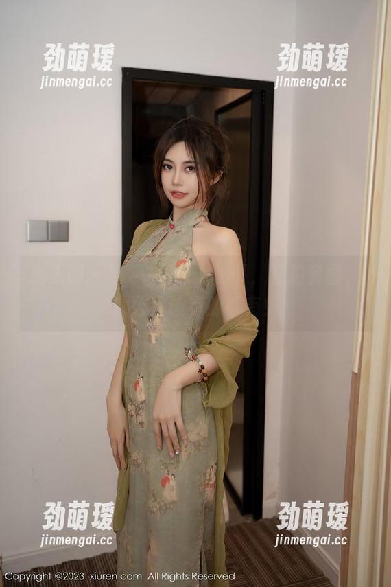 秀人网-婠婠么 秀人网 - 当婠婠么遇上秘书,私拍套图,办公室该有的都有!