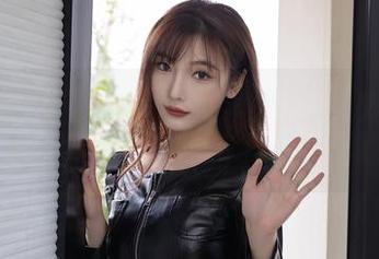 秀人网 – 水中倒影：徐莉芝Botty泳池（你敢不敢点开）合集