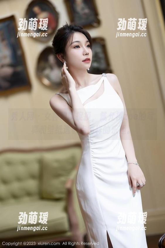 秀人网 - 女神难以捉摸，戴允祺zoe的写真和壁纸透着点别样的乐趣。