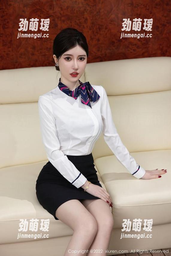 秀人网-星子柒kiki 秀人网 - 星子柒kiki的水手服图包,扭转乾坤的养眼组合!